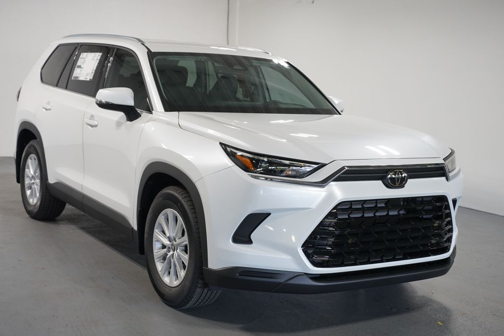 Thumbnail: 2026 Toyota Grand Highlander - 3