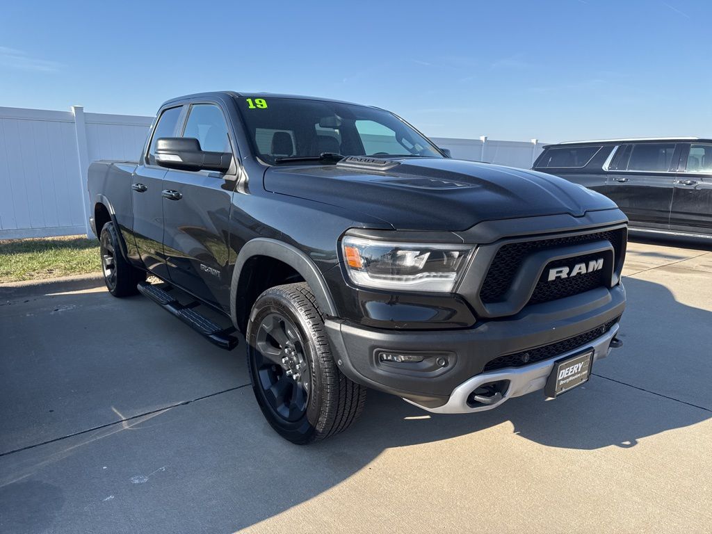 Diamond Black Crystal Pearlcoat 2019 RAM 1500 Rebel Quad Cab 4WD Pickup Truck Four-Wheel Drive 8-Speed Automatic