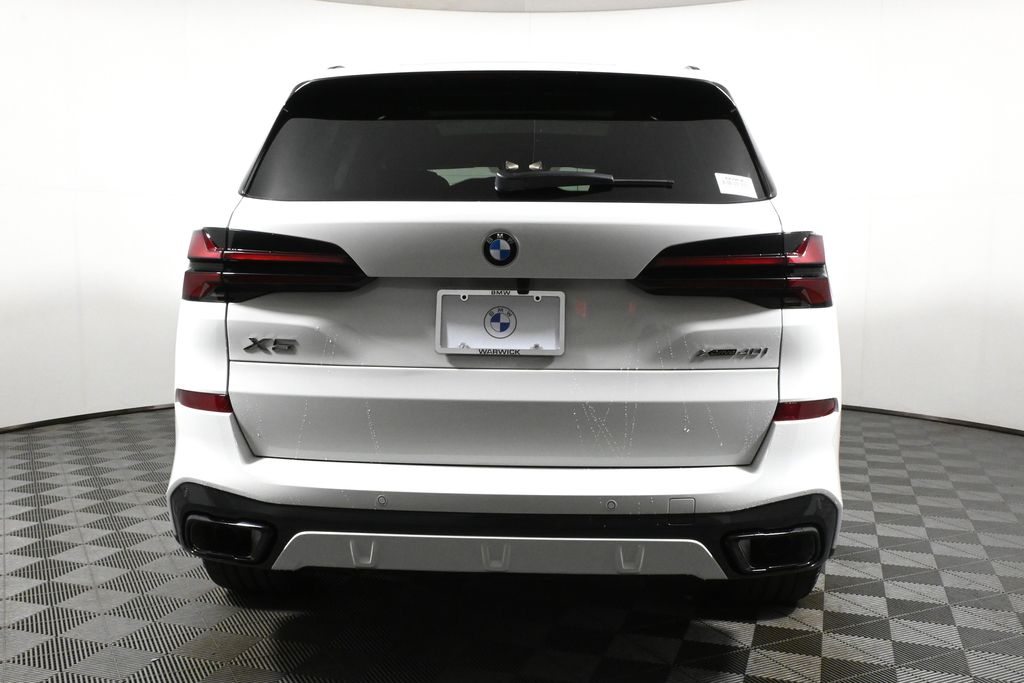Thumbnail: 2026 BMW X5 - 6