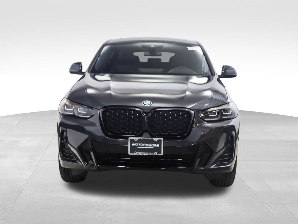 Thumbnail: 2025 BMW X4 - 8
