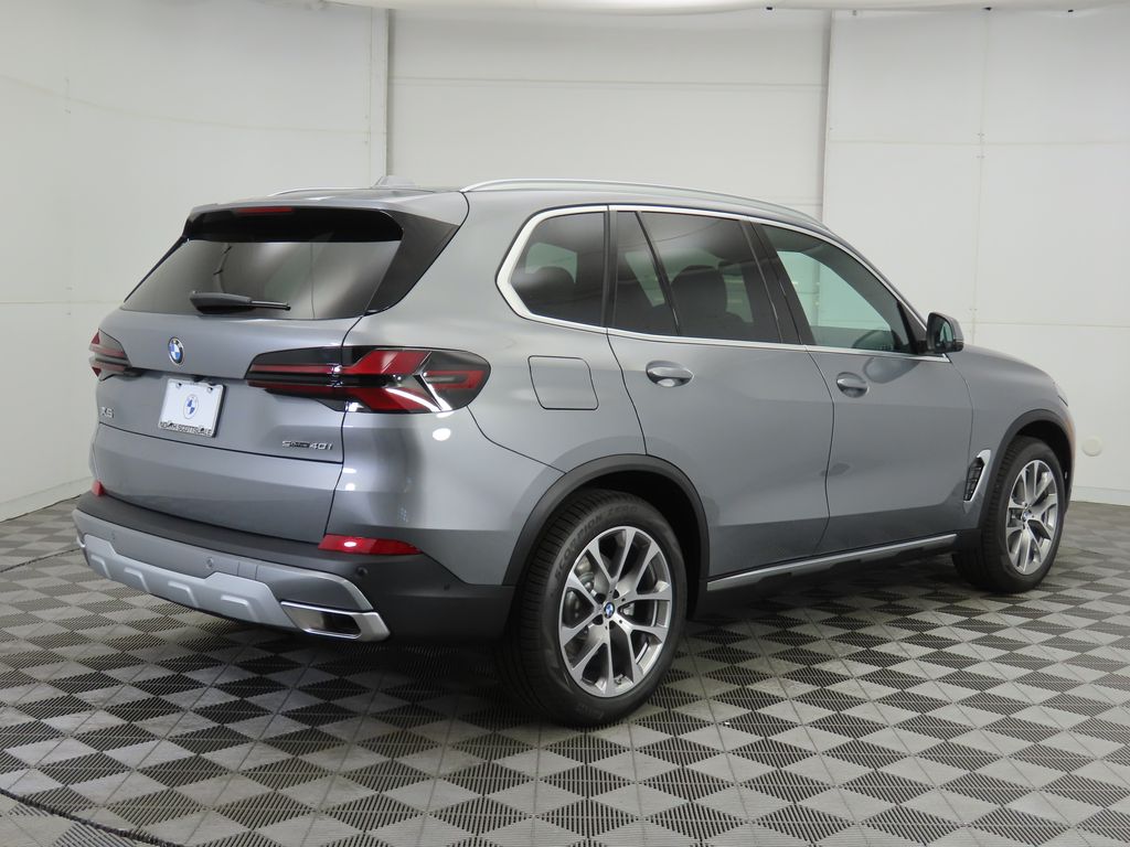 Used 2026 Gray BMW sDrive40i image 5