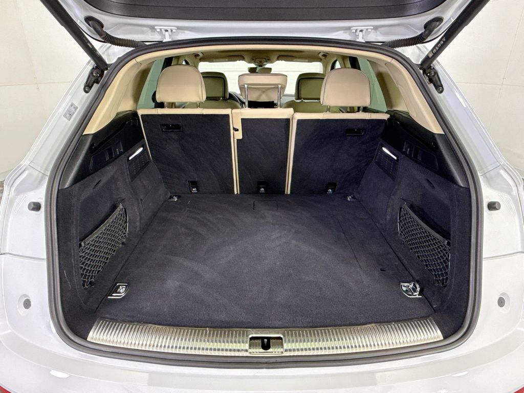 Thumbnail: 2023 Audi Q5 - 26