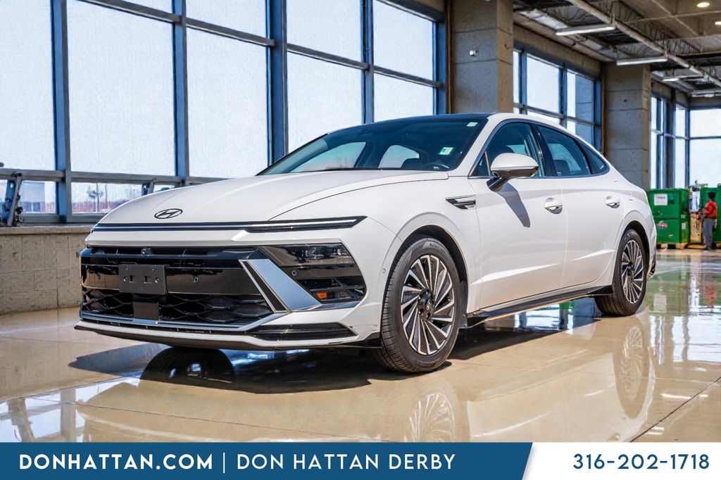 Serenity White 2024 Hyundai Sonata Hybrid Limited FWD Sedan Front-Wheel Drive 6-Speed Automatic