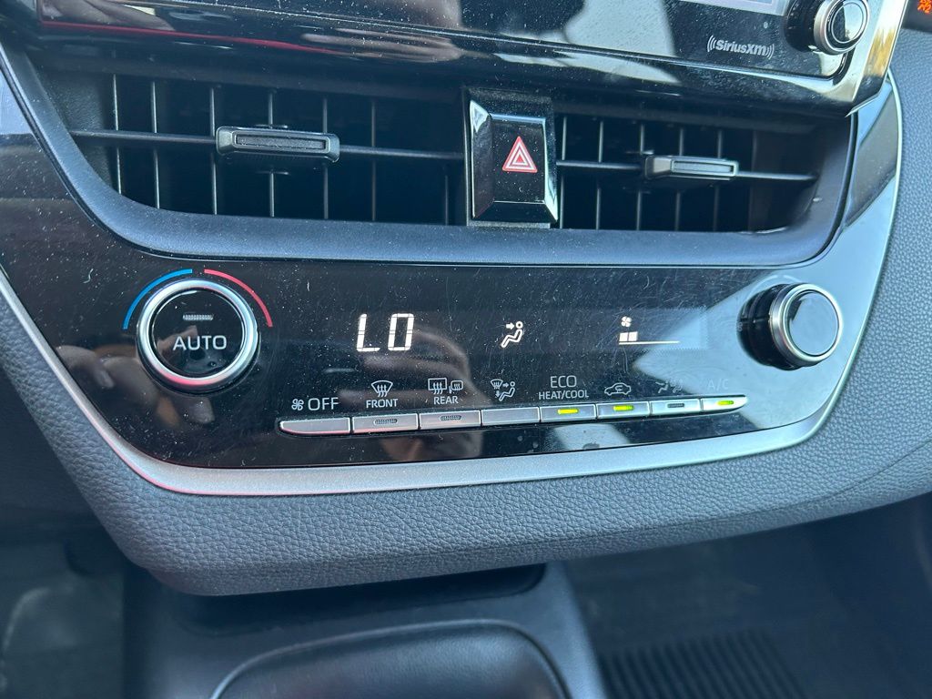 Thumbnail: 2022 Toyota Corolla - 25