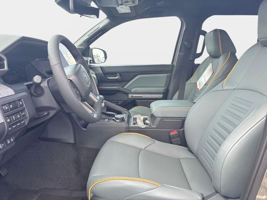 2025 Toyota Tacoma Trailhunter - Photo 12