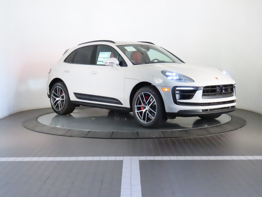 Thumbnail: 2025 Porsche Macan - 9