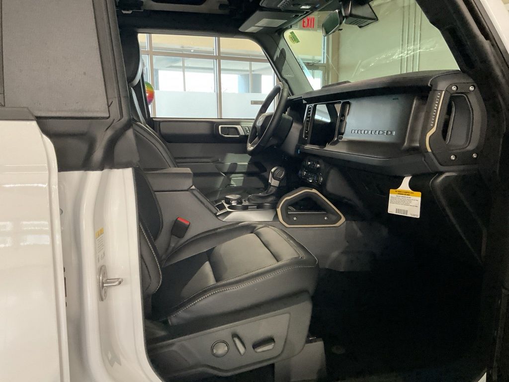 New 2025 White Ford Badlands image 22