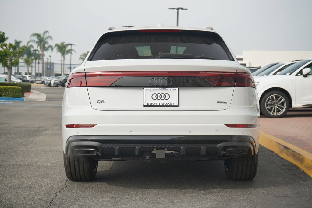 Thumbnail: 2026 Audi Q8 - 4