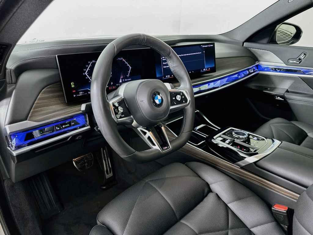 Thumbnail: 2025 BMW 7 Series - 9
