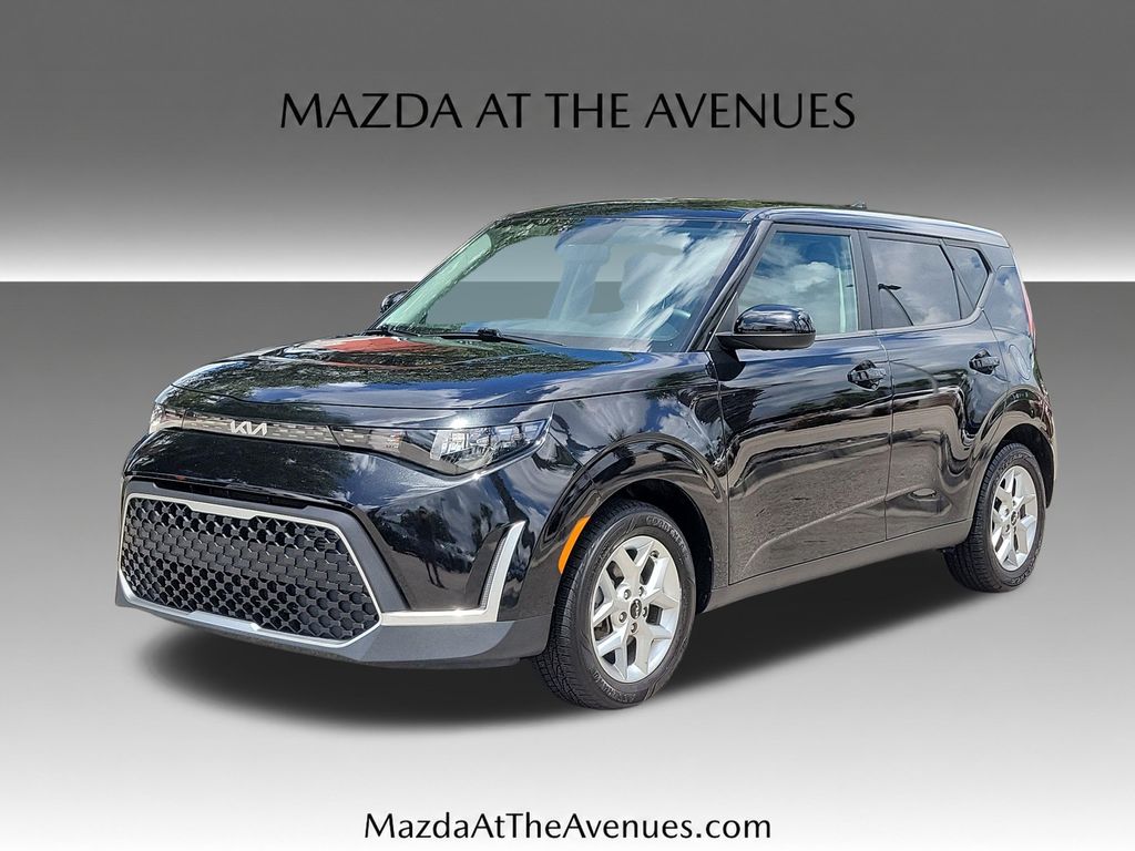 2024 Kia Soul LX