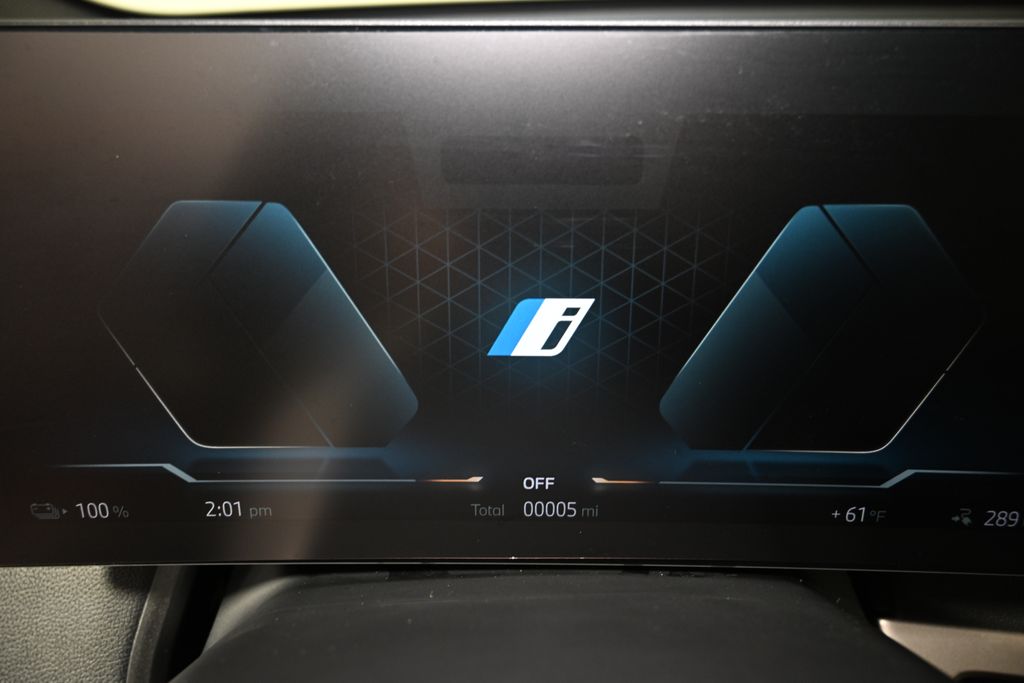 Thumbnail: 2026 BMW iX - 25