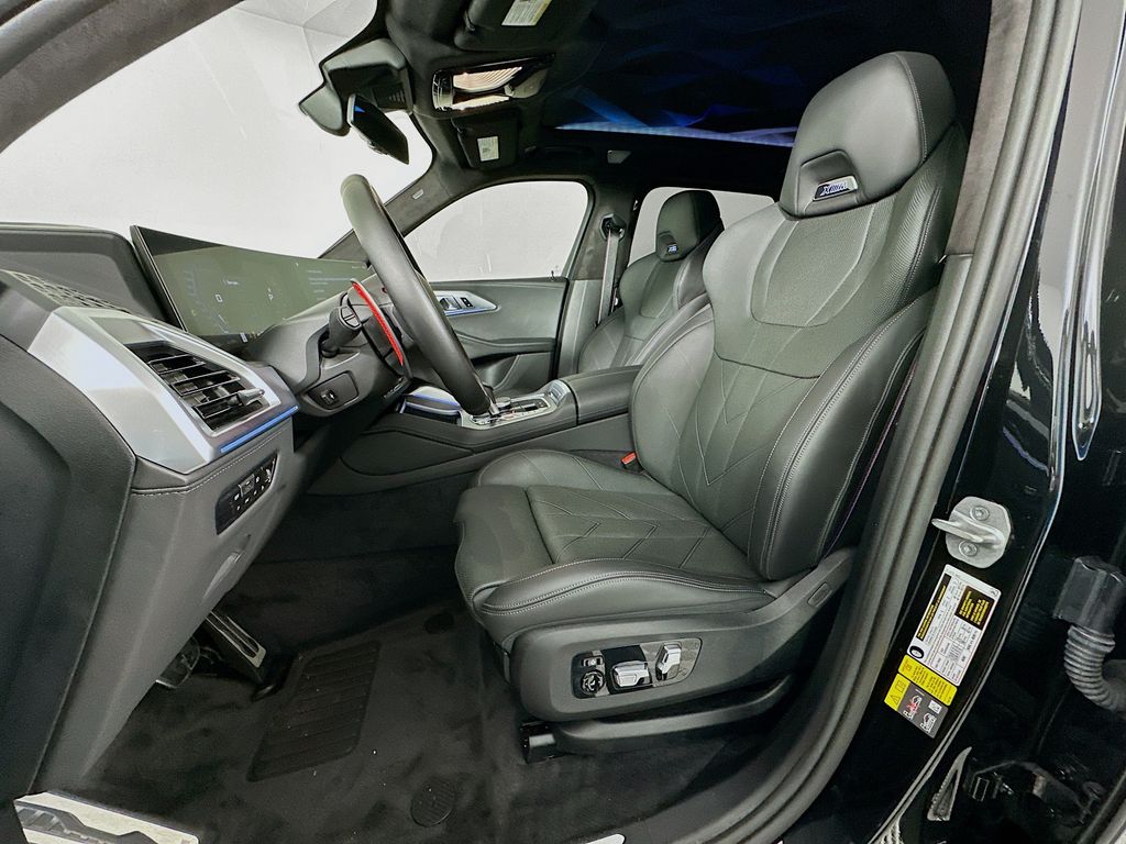 Thumbnail: 2023 BMW XM - 21