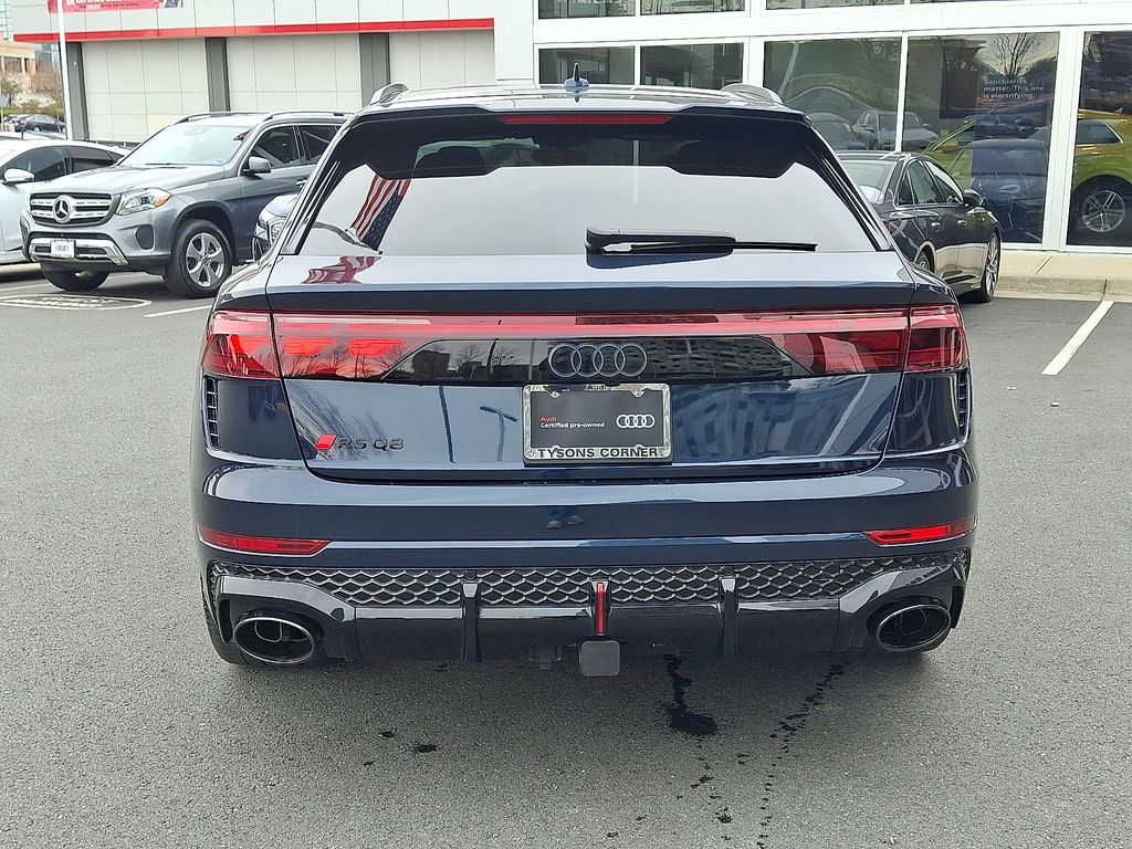 Thumbnail: 2026 Audi RS Q8 - 5