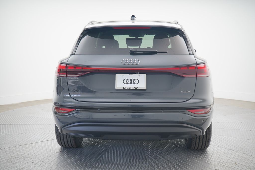 2025 Audi Q6 e-tron Premium 4