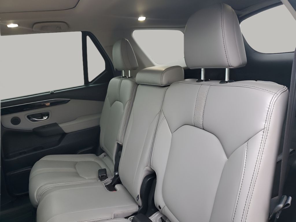 Used Car 2025 Honda Pilot  Touring For Sale Under $50,000 In Austin, Texas