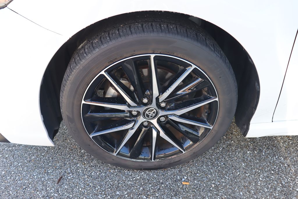 2021 Toyota Camry SE 4