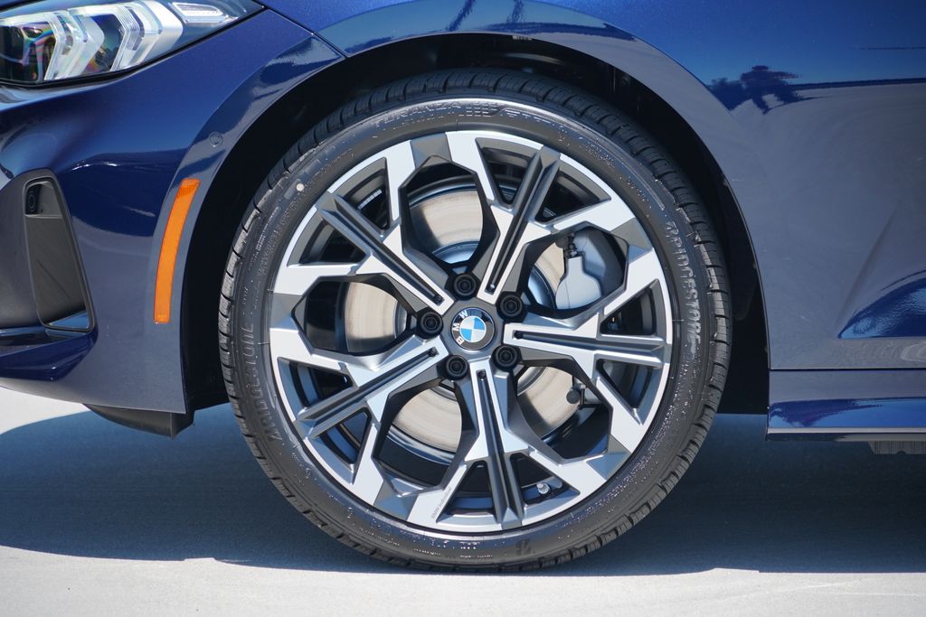 Thumbnail: 2026 BMW 3 Series - 5