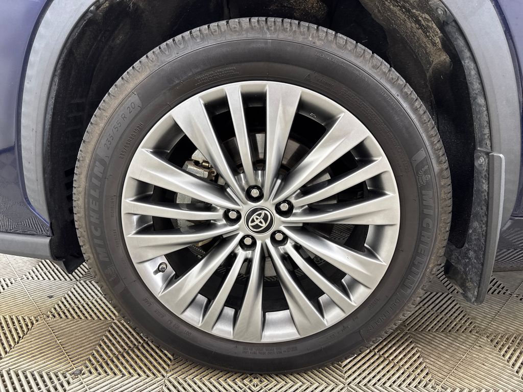 2020 Blueprint Toyota Highlander Platinum FWD SUV