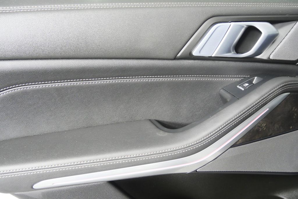Thumbnail: 2025 BMW X5 - 13