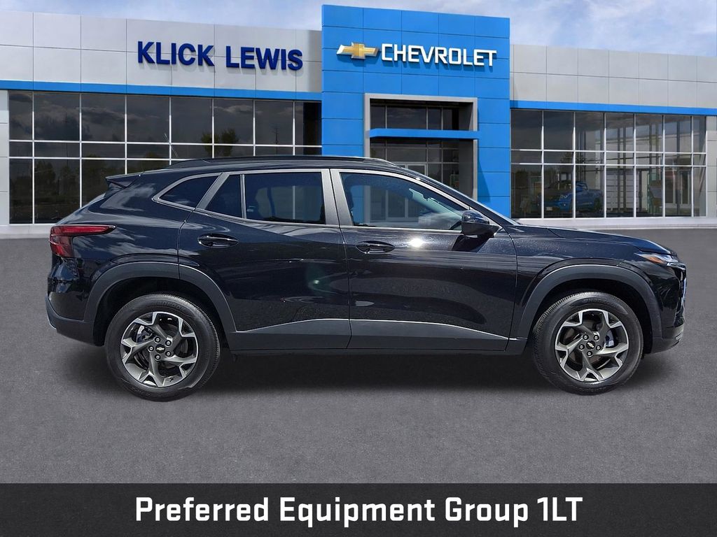 2025 Chevrolet Trax LT Black at Klick Lewis Buick Chevrolet