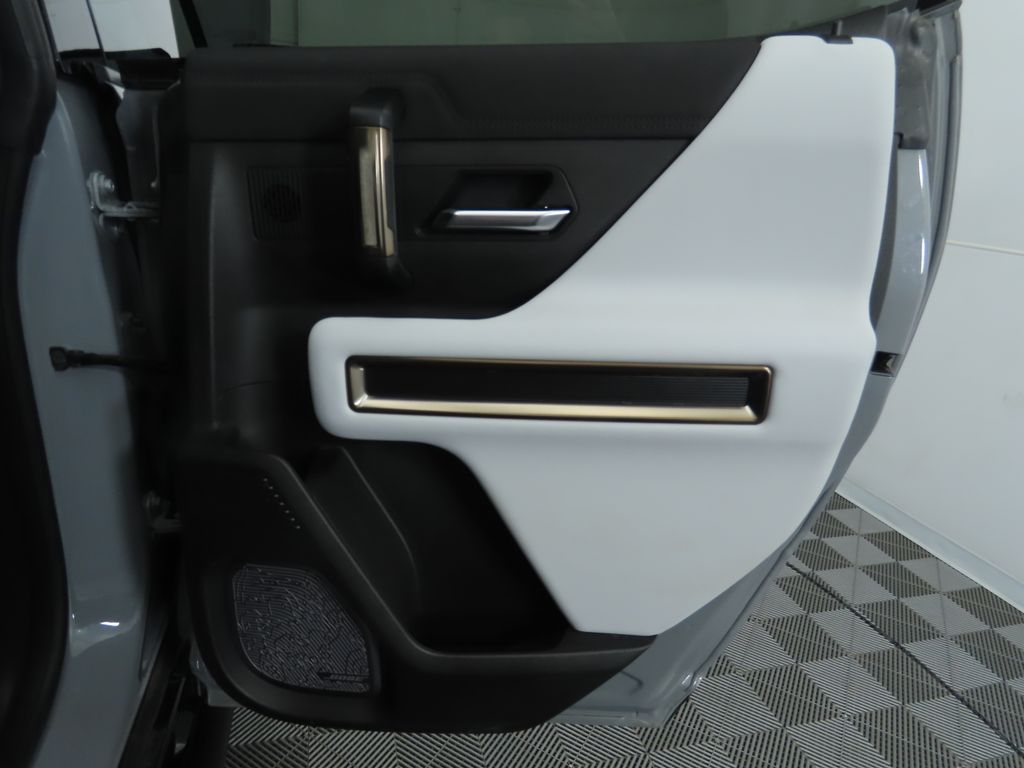 Thumbnail: 2025 GMC Hummer EV - 27