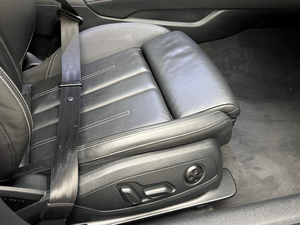 Thumbnail: 2023 Audi A4 - 13