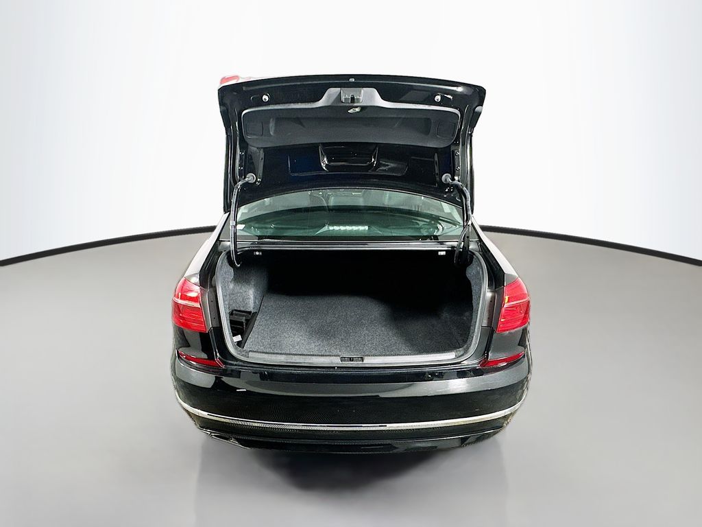 Used 2016 Black Volkswagen 1.8T R-Line image 28