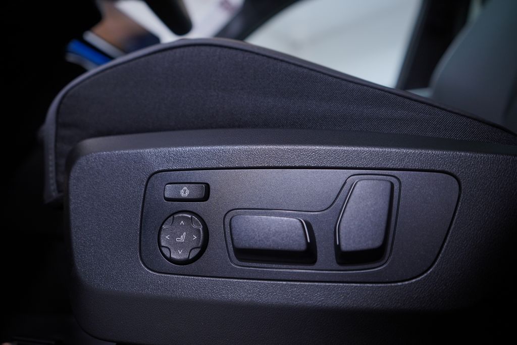 Thumbnail: 2026 BMW X3 - 12