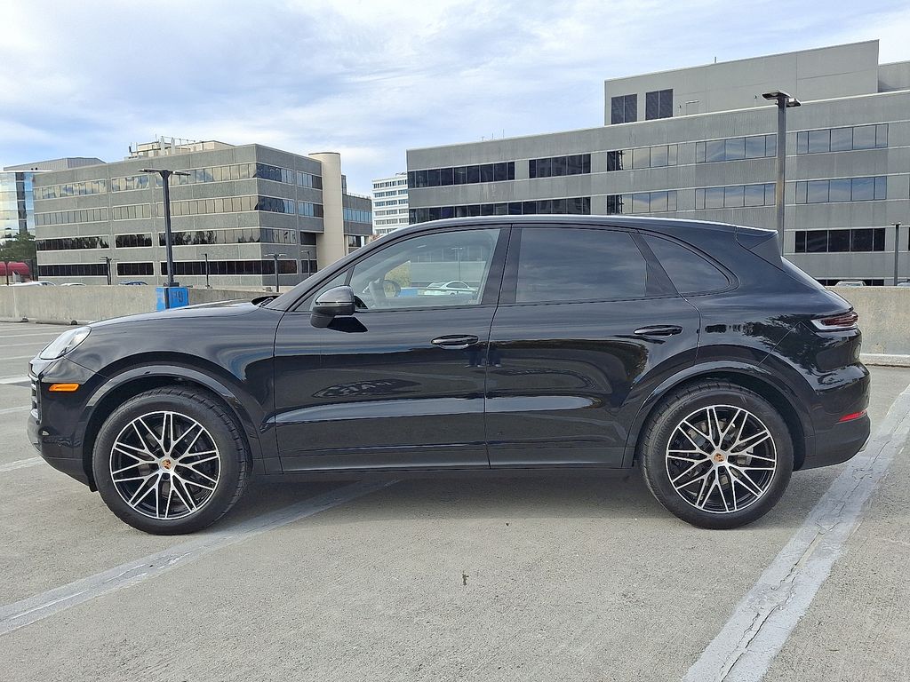 Thumbnail: 2026 Porsche Cayenne - 2