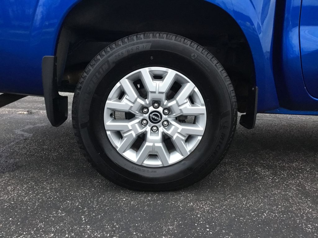 Thumbnail: 2024 Nissan Frontier - 11