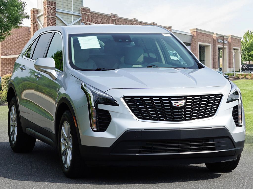 Thumbnail: 2022 Cadillac XT4 - 3