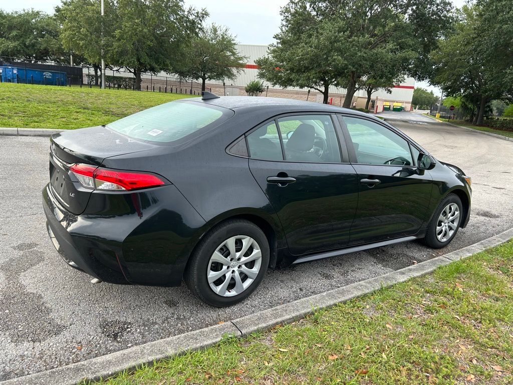 Thumbnail: 2022 Toyota Corolla - 5