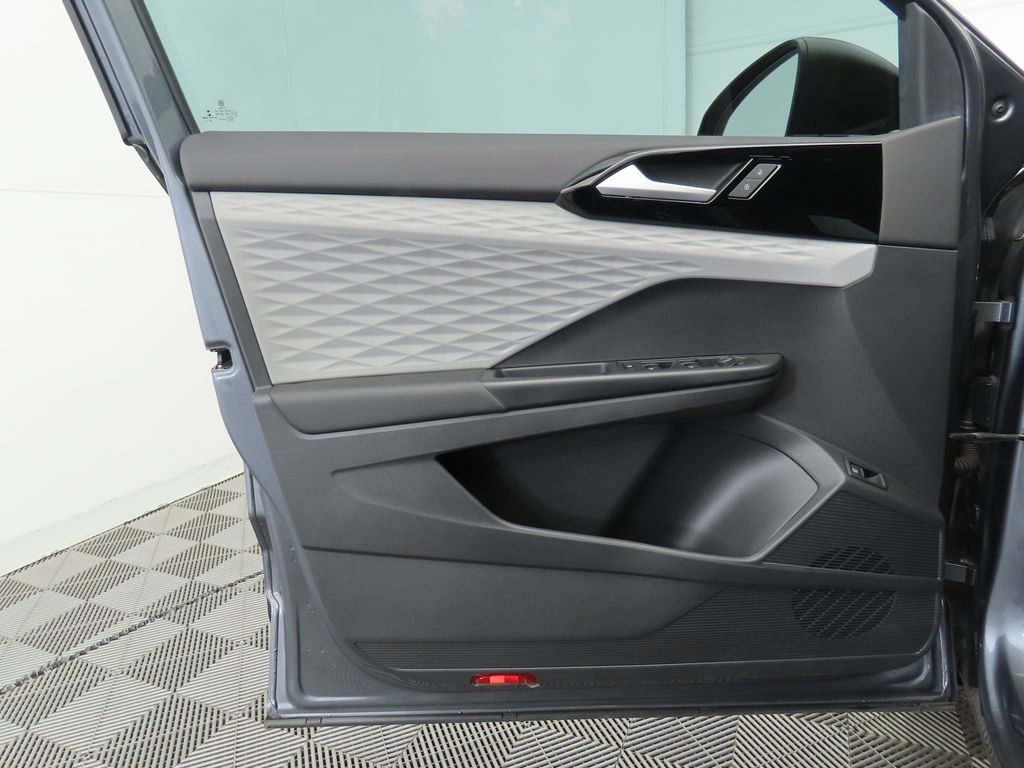 2022 Volkswagen Taos S 25