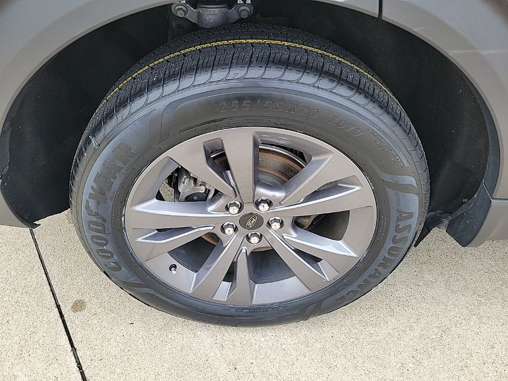 Used 2024 Ford Explorer SUV