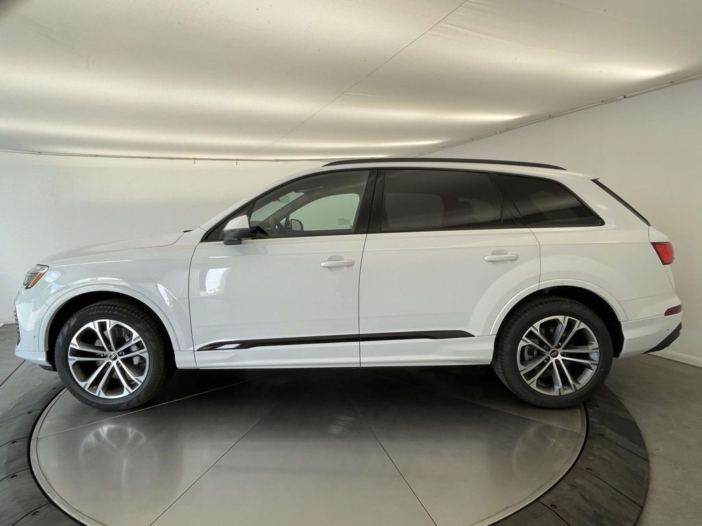 2026 Audi Q7 45 Premium White at Audi Porsche Sewickley