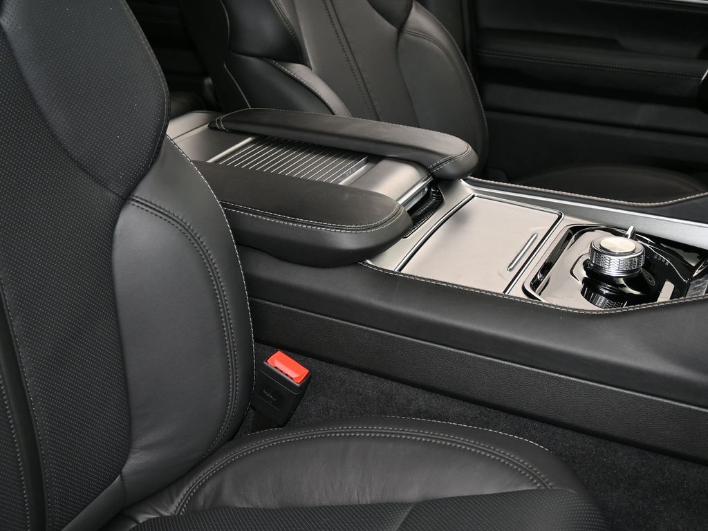 New 2026 High Gloss Black Jeep Limited image 42