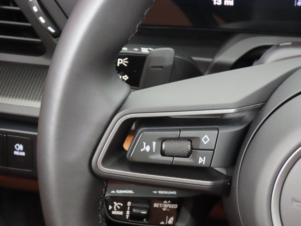 Thumbnail: 2026 Porsche 911 - 19