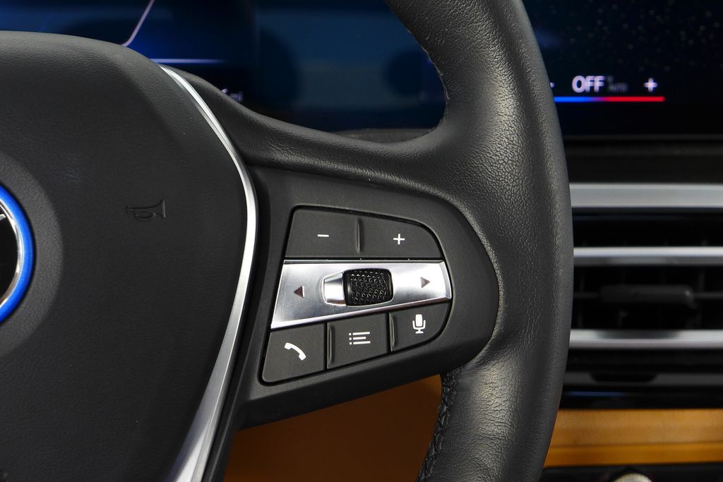 Thumbnail: 2023 BMW i4 - 29