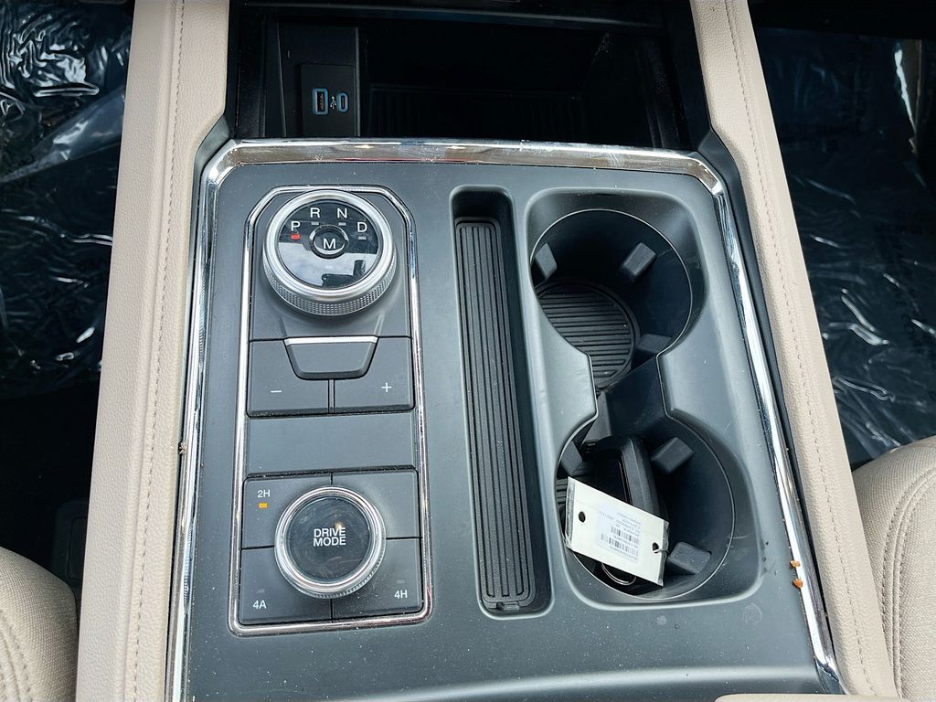 2024 Ford Expedition XLT - Photo 17