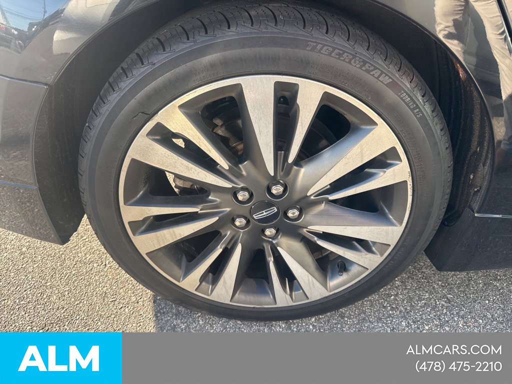 Used 2020 Black Lincoln Reserve image 7