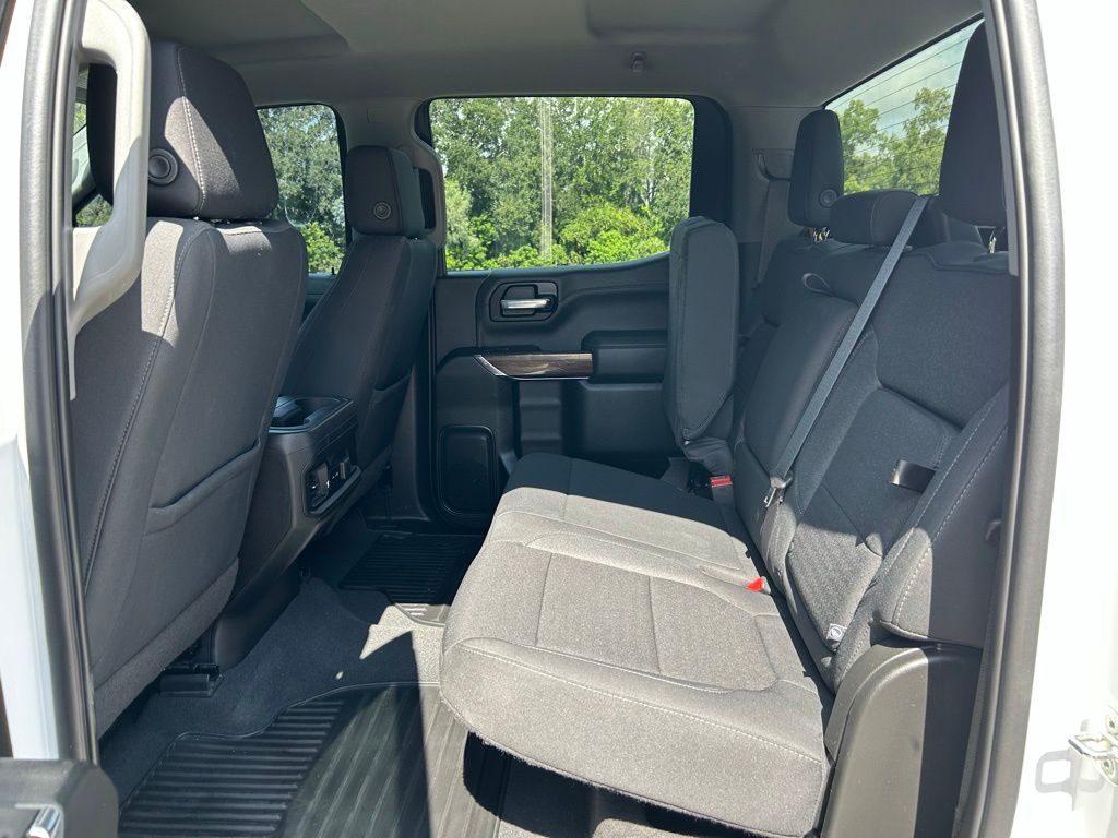 Thumbnail: 2022 Chevrolet Silverado 1500 - 13