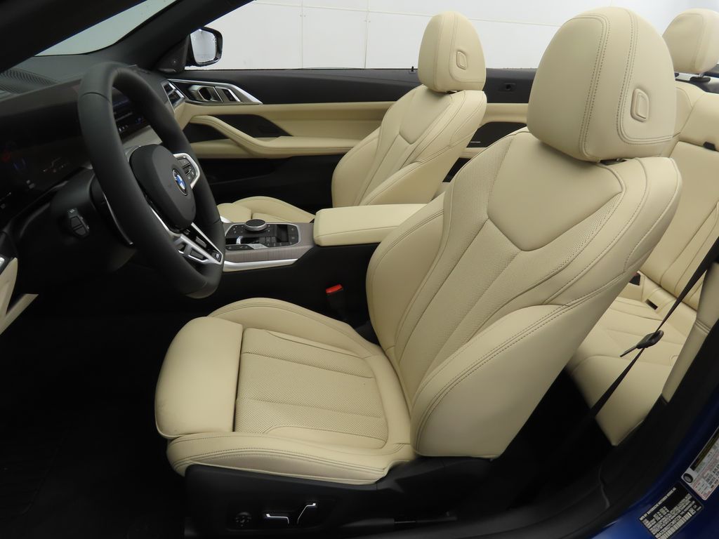 Thumbnail: 2026 BMW 4 Series - 26