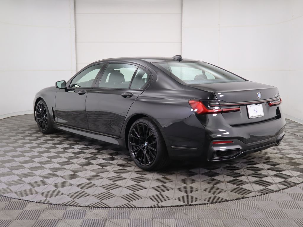 Thumbnail: 2022 BMW 7 Series - 7