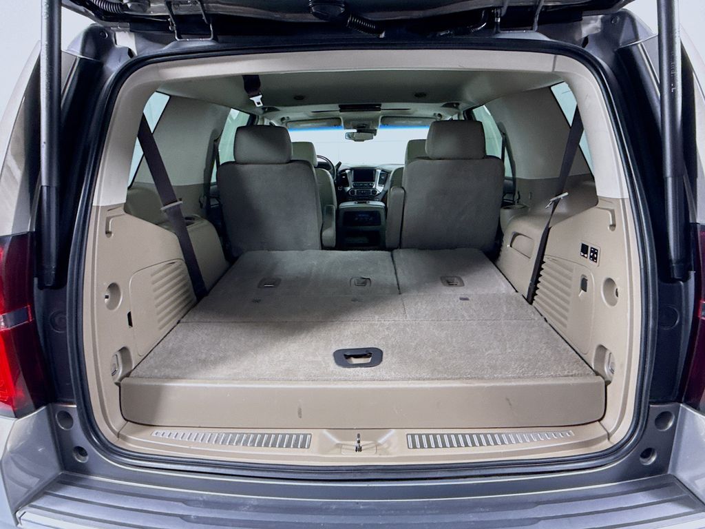 Thumbnail: 2017 Chevrolet Tahoe - 28
