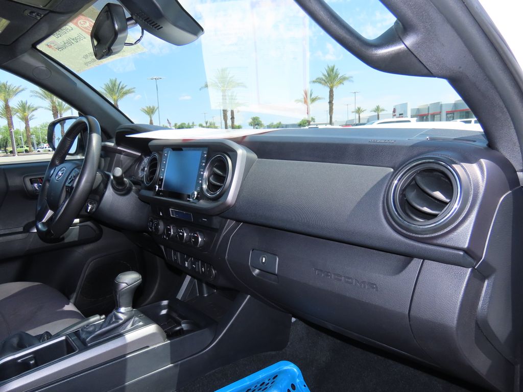 2021 Toyota Tacoma TRD Sport 17