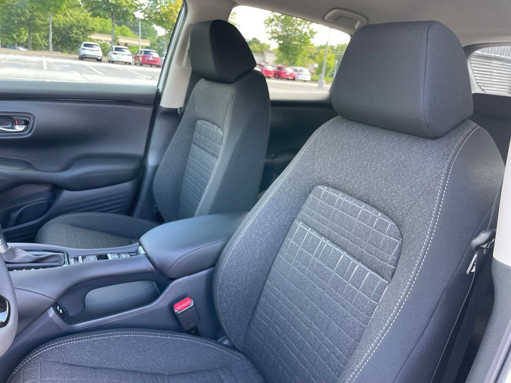 Thumbnail: 2027 Honda HR-V - 25
