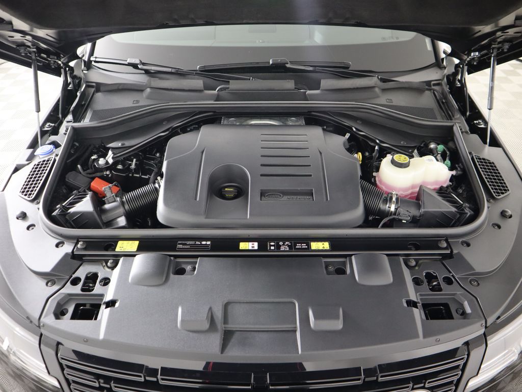 Thumbnail: 2026 Land Rover Range Rover Sport - 30