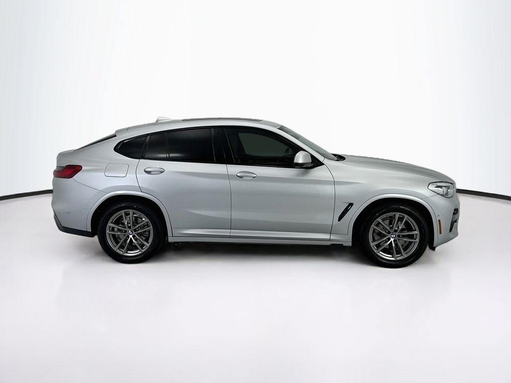Thumbnail: 2021 BMW X4 - 4