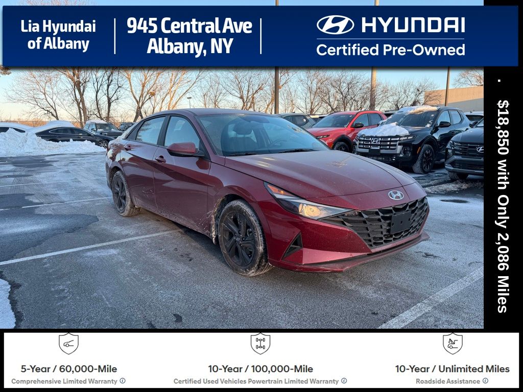 2023 Hyundai Elantra SEL FWD