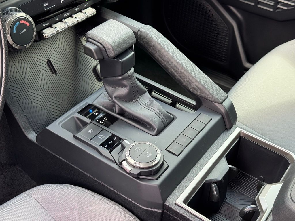 2025 Toyota Tacoma SR5 Double Cab photo 11